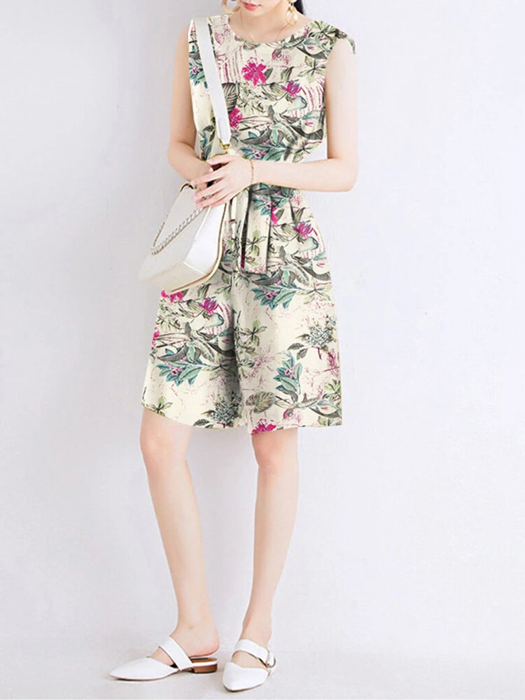 Random Flower Print Pocket Sleeveless Belt Wide Leg Romper 3 Random Flower Print Pocket Sleeveless Belt Wide Leg Romper - Image 3