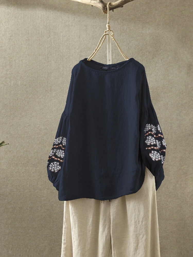 Vintage Embroidery Long Sleeve Plus Size Blouse 4 Vintage Embroidery Long Sleeve Plus Size Blouse - Image 4