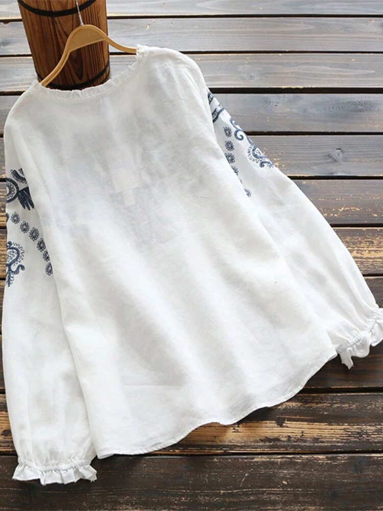 Embroidery Lace Long Sleeve Plus Size Vintage Blouse 2 Embroidery Lace Long Sleeve Plus Size Vintage Blouse - Image 2