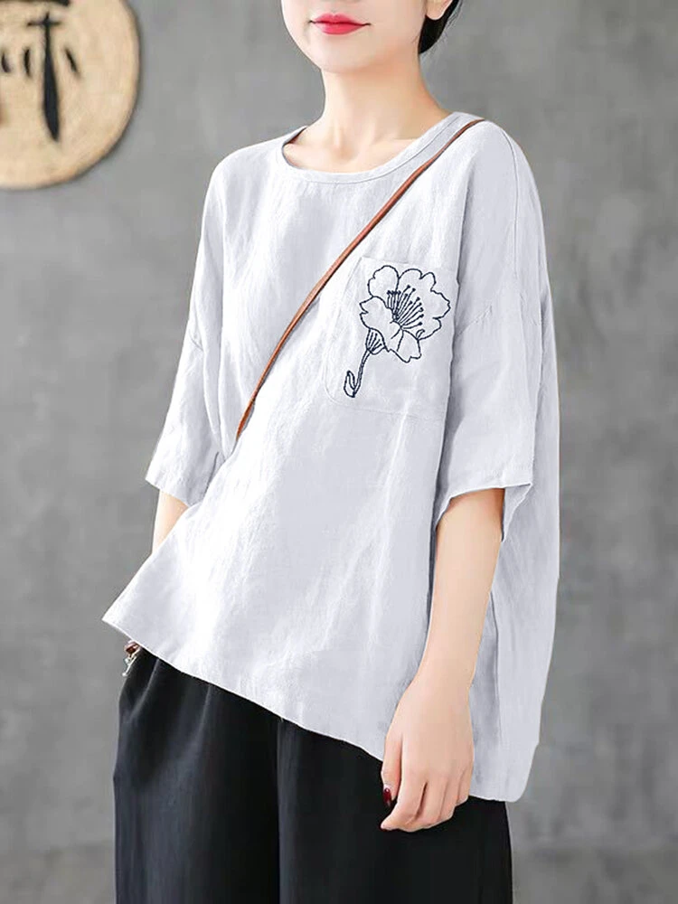 Flower Embroidery Pocket Half Sleeve Crew Neck Loose T-shirt 2 Flower Embroidery Pocket Half Sleeve Crew Neck Loose T-shirt - Image 2