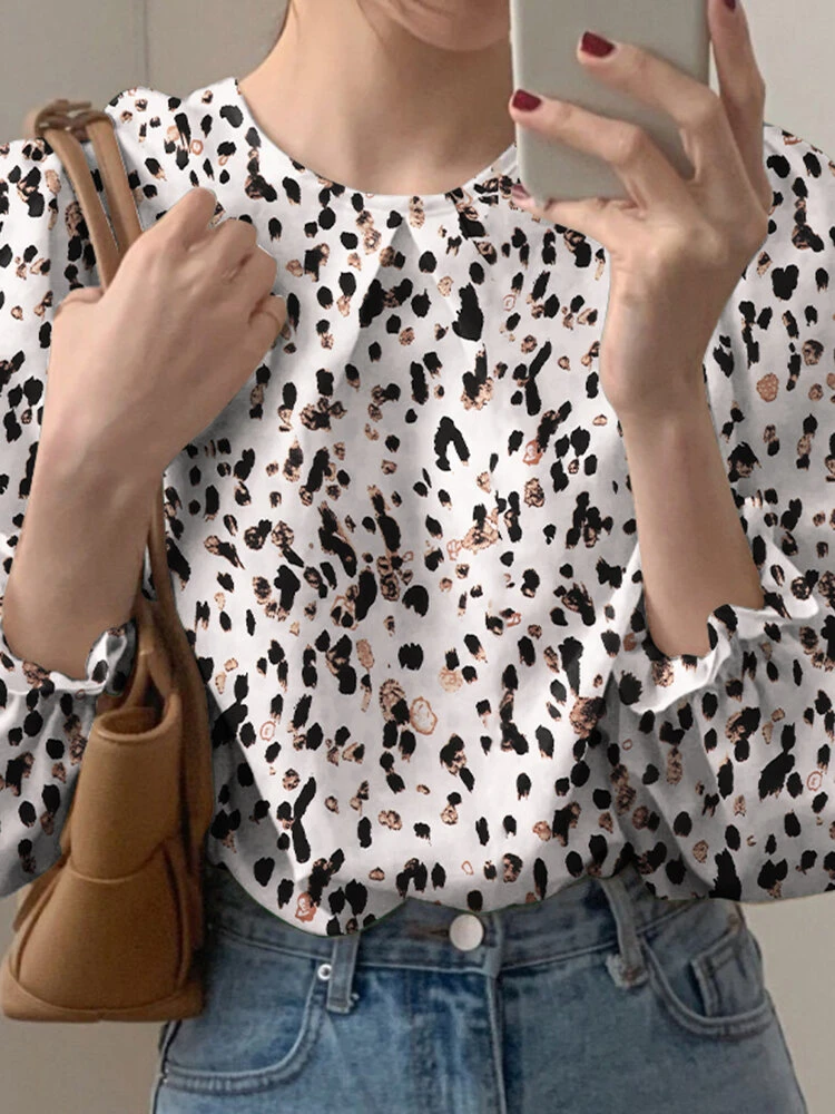 Allover Floral Pattern Puff Sleeve Casual Crew Neck Blouse 3 Allover Floral Pattern Puff Sleeve Casual Crew Neck Blouse - Image 3