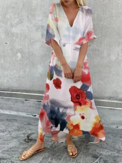 Women Watercolor Floral Print V-Neck Half Sleeve Dress
