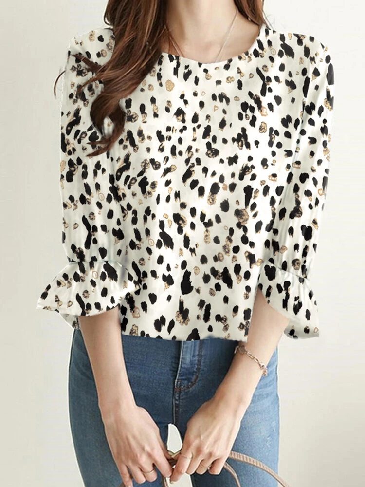 Random Allover Print Crew Neck Casual 3/4 Sleeve Blouse 3 Random Allover Print Crew Neck Casual 3/4 Sleeve Blouse - Image 3