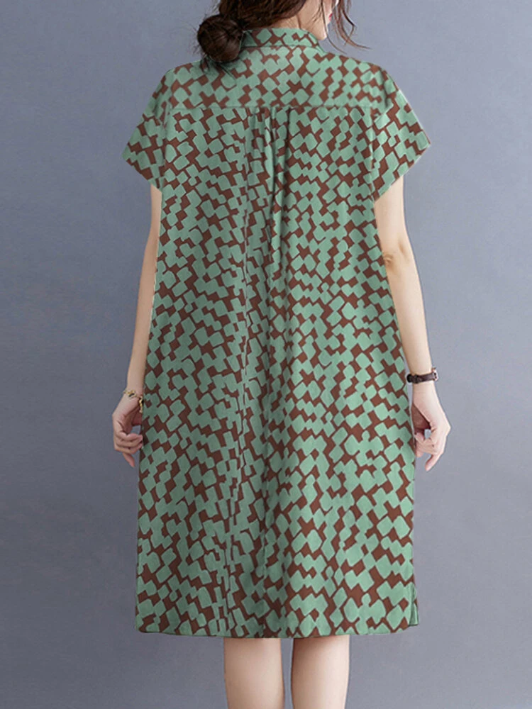 Allover Geo Print Lapel Dual Pocket Short Sleeve Dress 2 Allover Geo Print Lapel Dual Pocket Short Sleeve Dress - Image 2